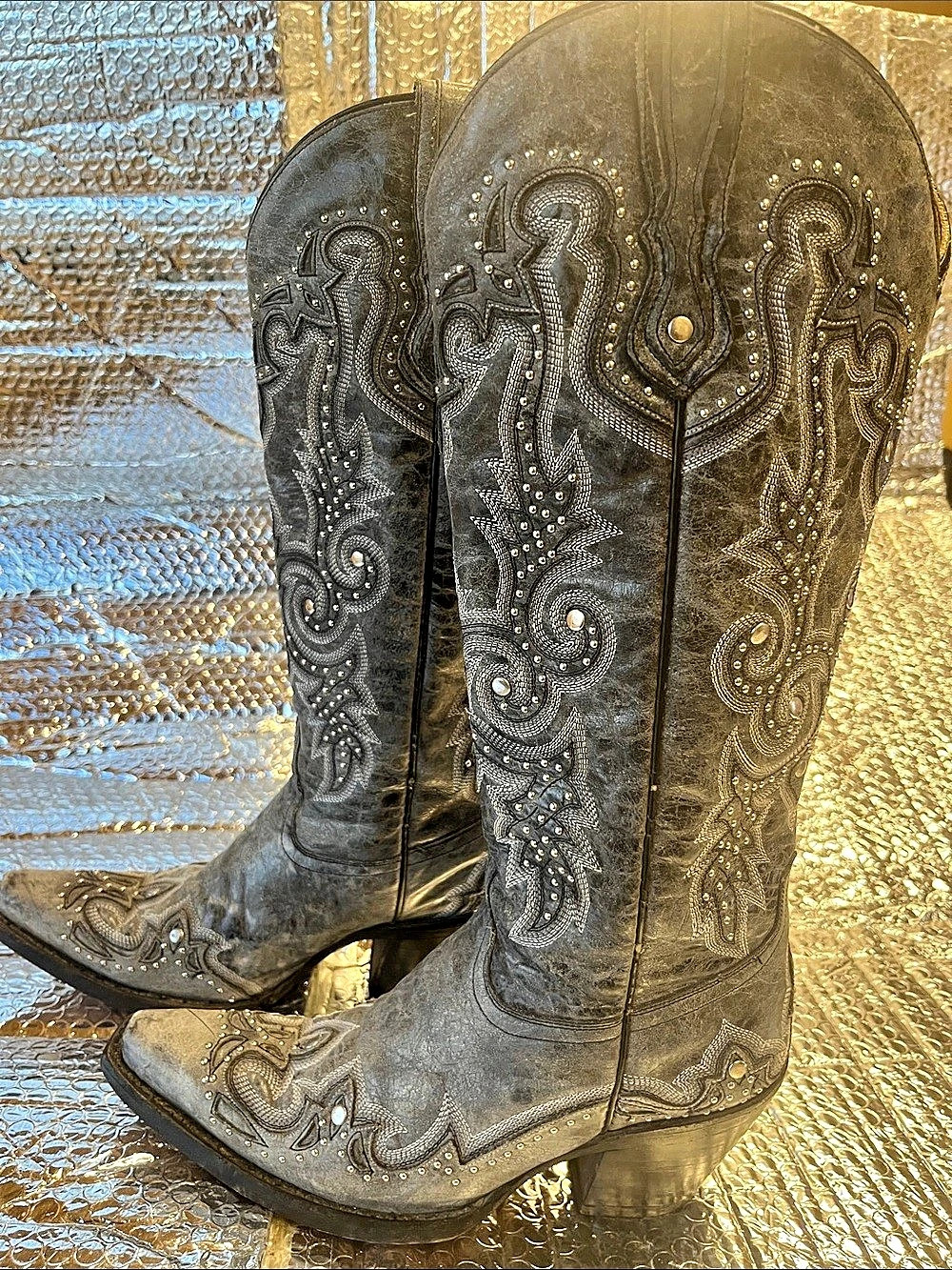 Corral Women's Hand Painted Embroidery and Studs Western Boots C3651 Embroidered